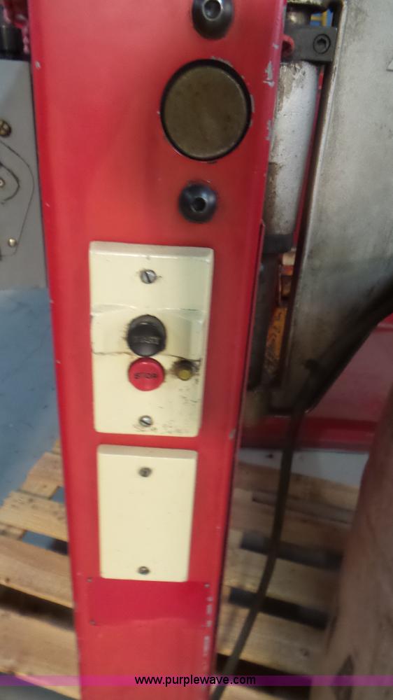 image for item AV9789 Sunnen CLT-100K line boring machine