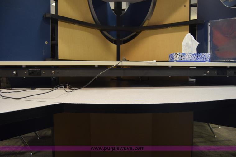 image for item AW9868 Synergistic Systems work stations