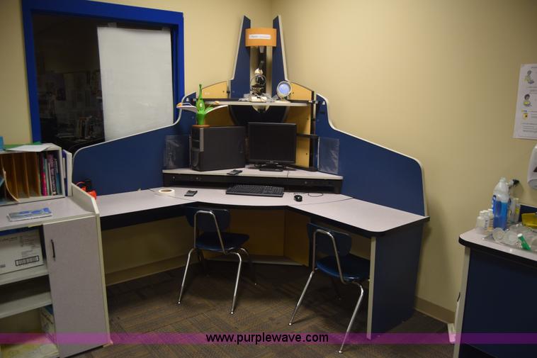 image for item AW9868 Synergistic Systems work stations