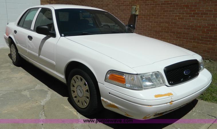 image for item AX9507 2005 Ford Crown Victoria Police Interceptor
