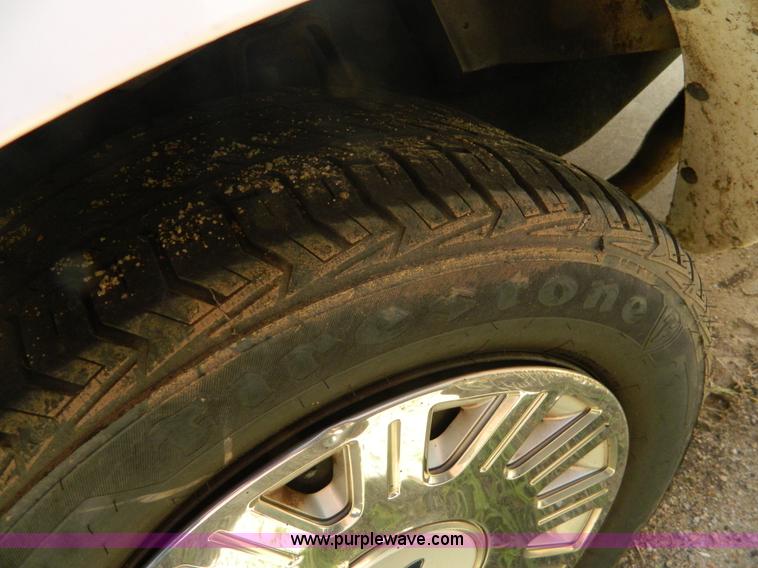 image for item AX9507 2005 Ford Crown Victoria Police Interceptor