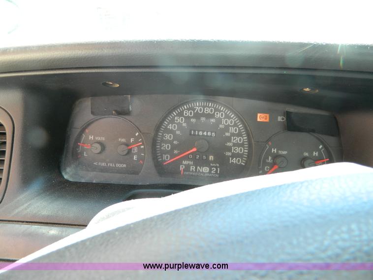 image for item AX9507 2005 Ford Crown Victoria Police Interceptor