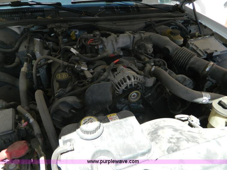 image for item AX9507 2005 Ford Crown Victoria Police Interceptor