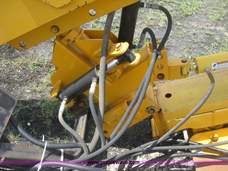 Hydraulic guard rail post driver attachment in McPherson, KS Item