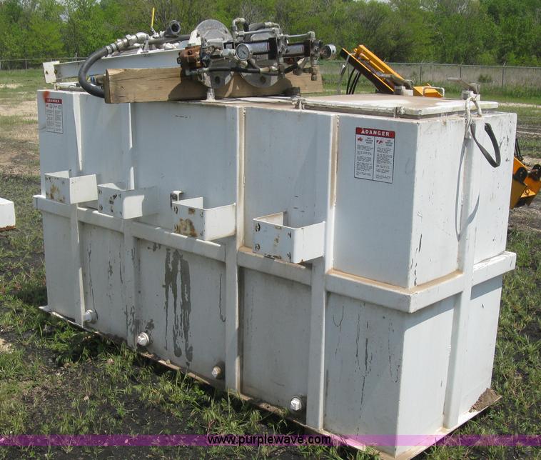 image for item BF9870 Road paint hopper