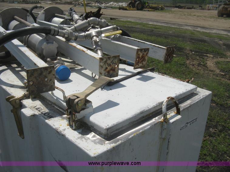 image for item BF9870 Road paint hopper