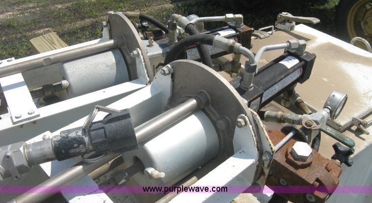 image for item BF9870 Road paint hopper