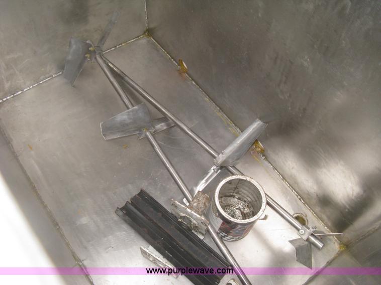 image for item BF9870 Road paint hopper