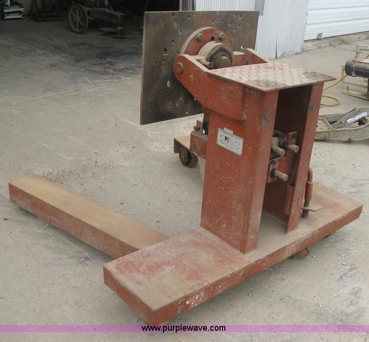 image for item BF9879 Clayborne engine stand