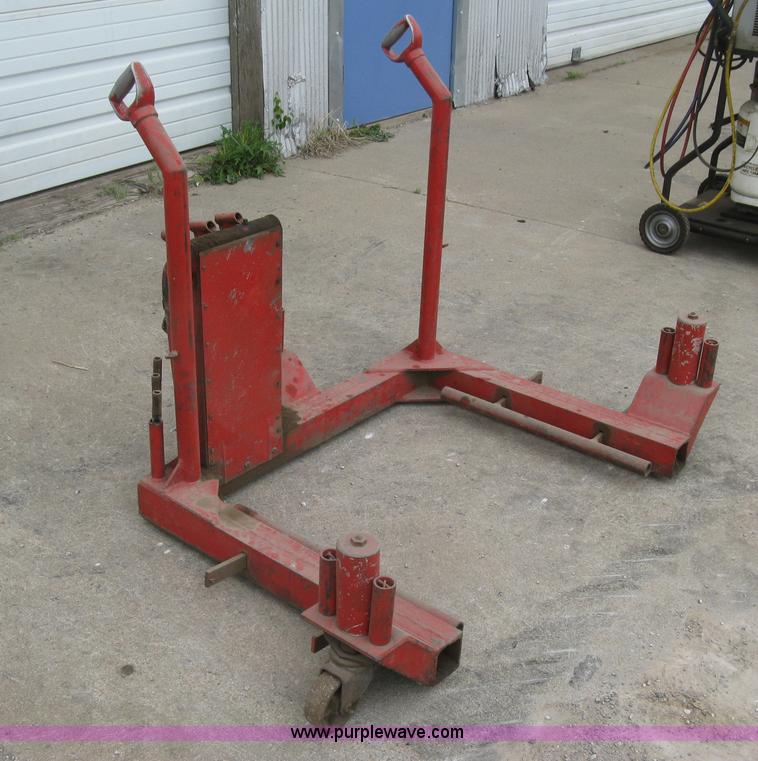 image for item BF9882 Hefty wheel jack