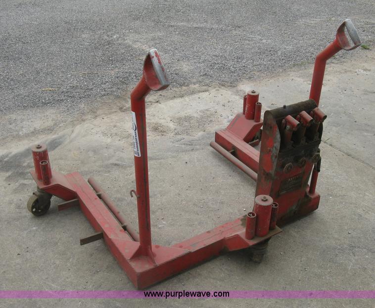 image for item BF9882 Hefty wheel jack