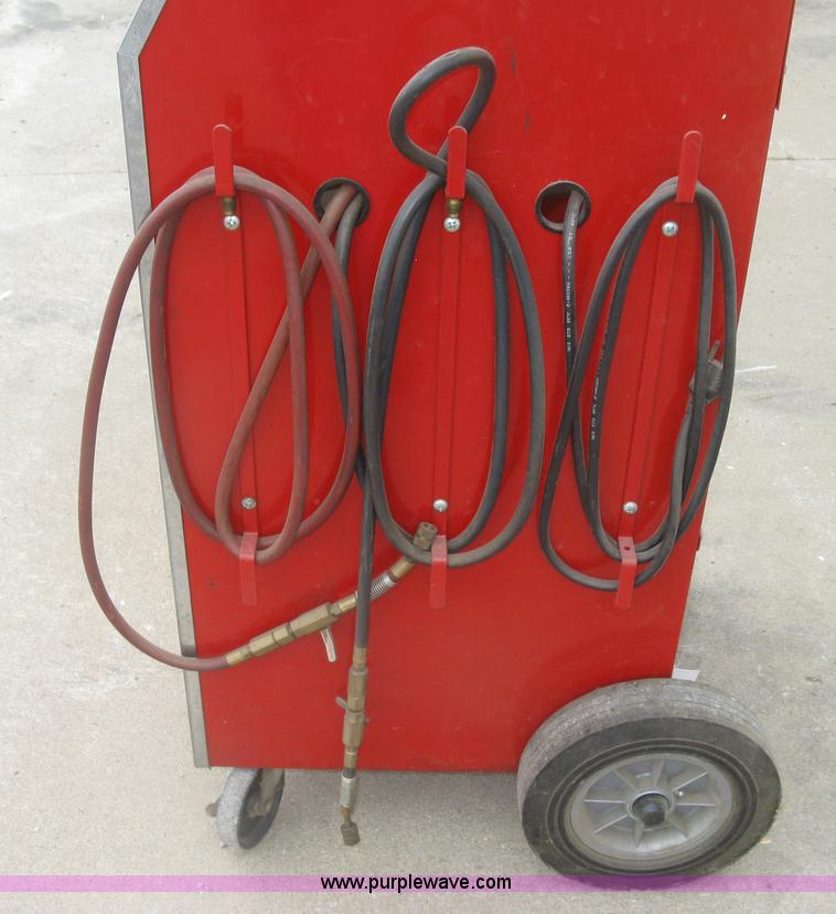 image for item BF9884 Snap-on ACT3000 refrigerant recovery recycling center