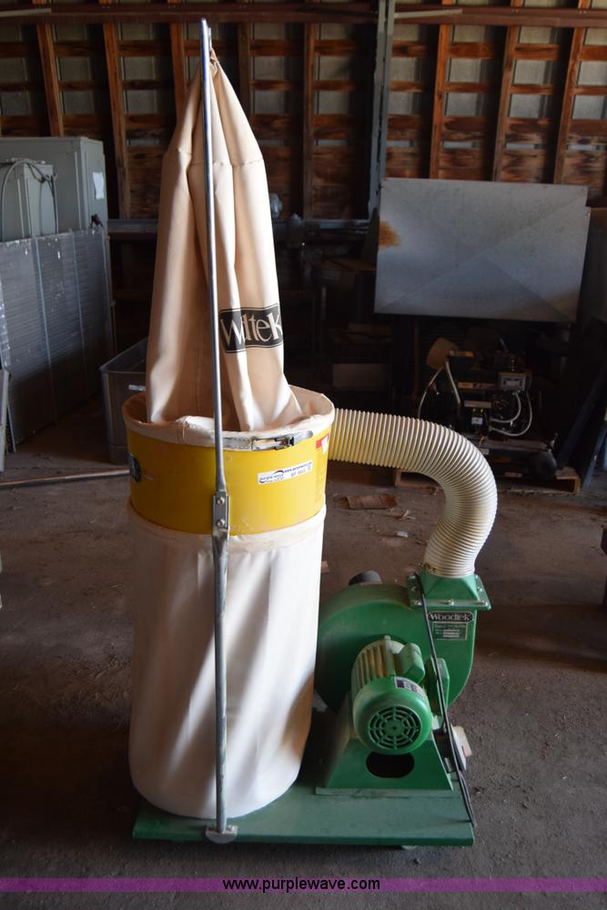 Woodtek dust collector in Larned, KS Item BF9905 sold Purple Wave