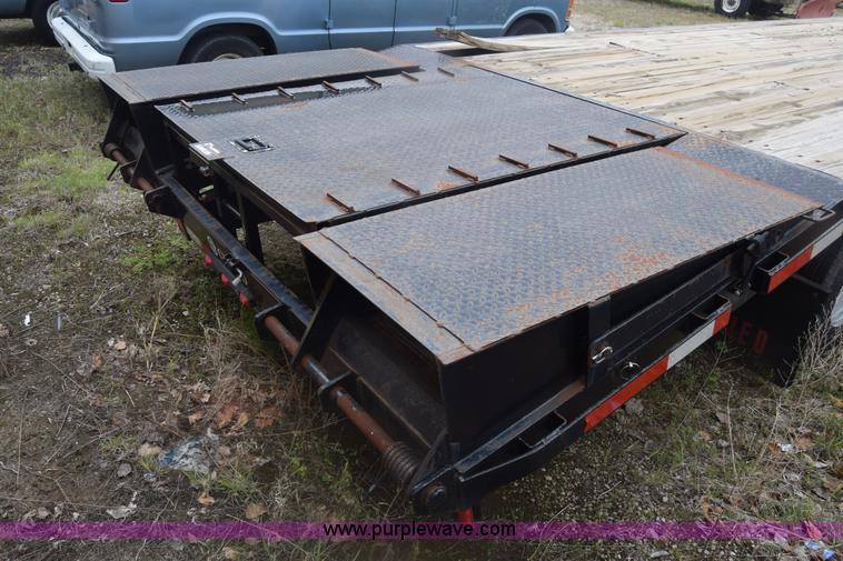 image for item BH9172 2008 Circle D equipment trailer