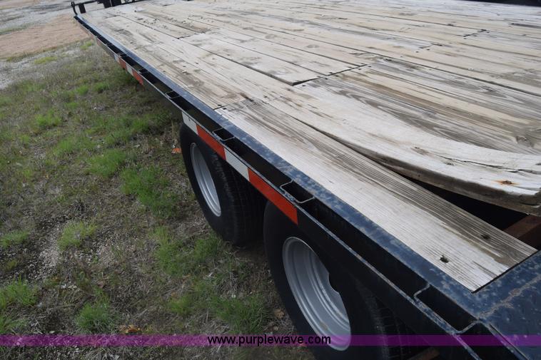image for item BH9172 2008 Circle D equipment trailer