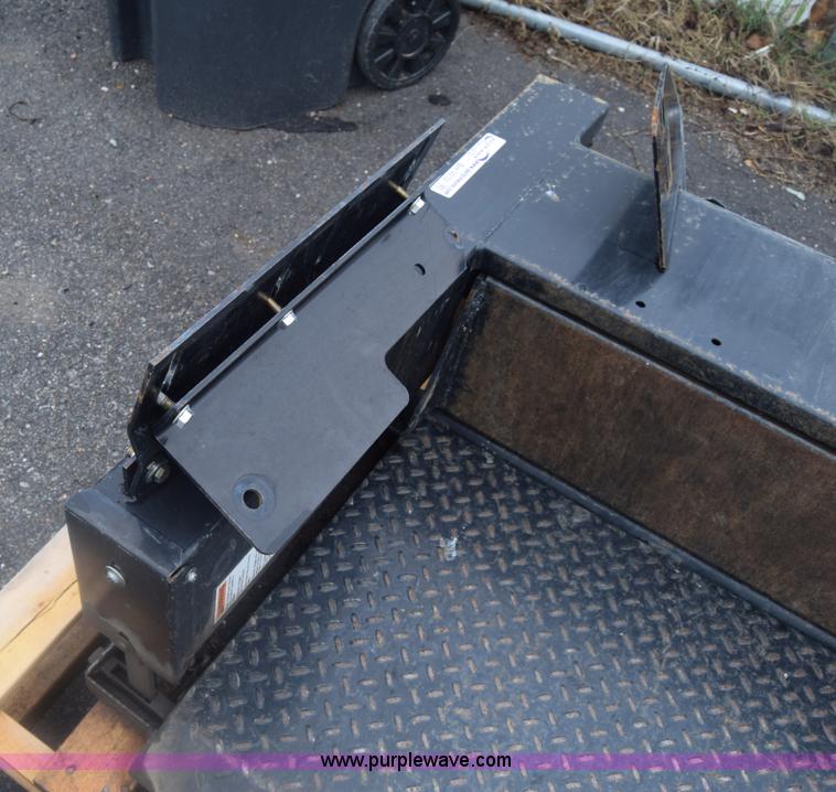 image for item BH9232 Eagle Lift EDL-60 end gate lift