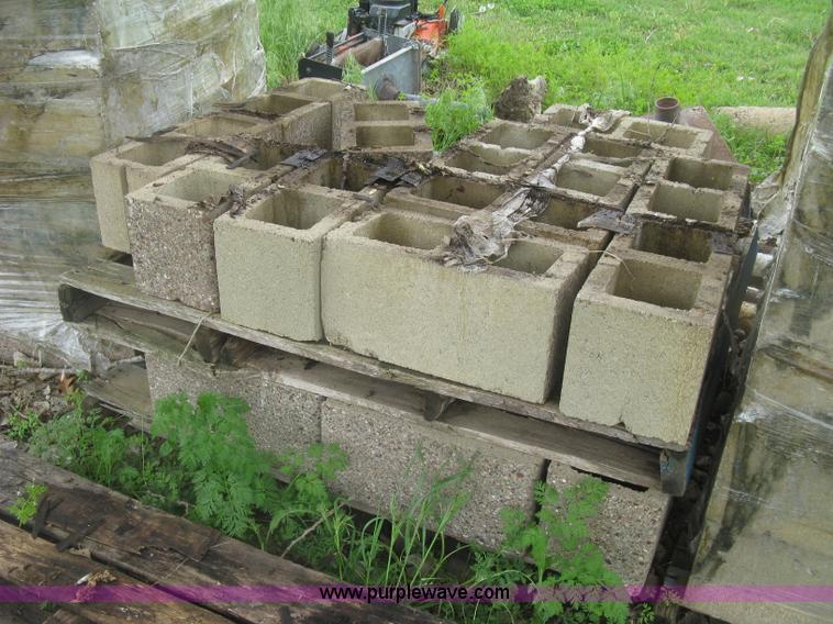 image for item BP9526 Approximately 225 cinder blocks
