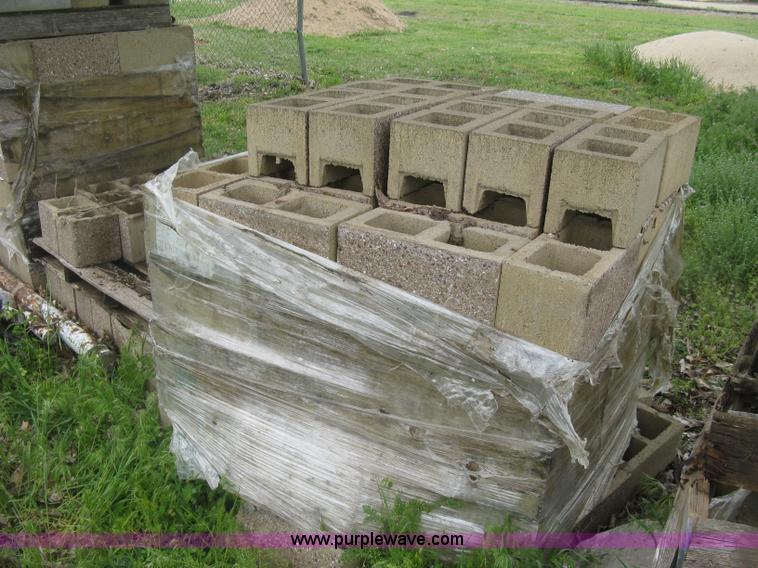 image for item BP9526 Approximately 225 cinder blocks