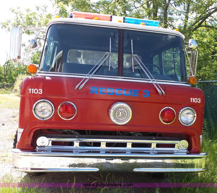 1985 Ford 8000 fire truck in Pleasanton, KS Item BR9222 sold Purple