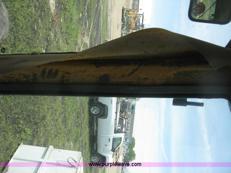 image for item J2805 1996 John Deere 6400 MFWD tractor