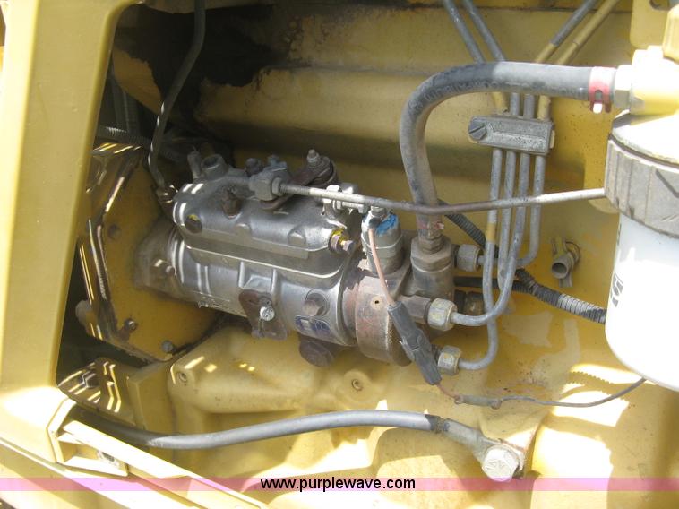 image for item J2805 1996 John Deere 6400 MFWD tractor