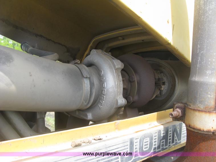 image for item J2805 1996 John Deere 6400 MFWD tractor