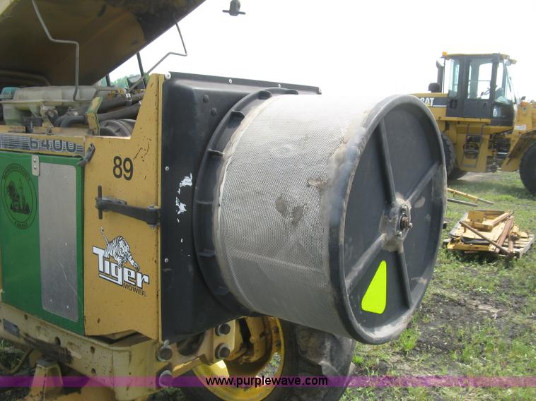 image for item J2805 1996 John Deere 6400 MFWD tractor