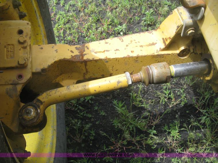 image for item J2805 1996 John Deere 6400 MFWD tractor