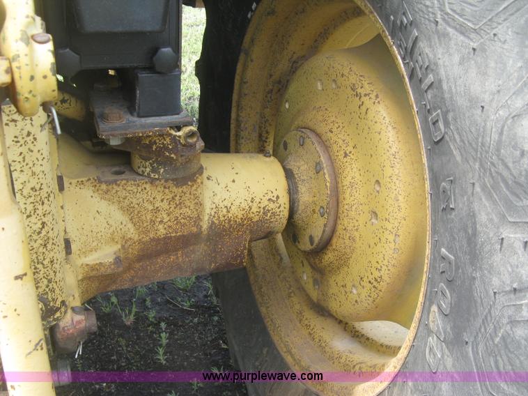 image for item J2805 1996 John Deere 6400 MFWD tractor