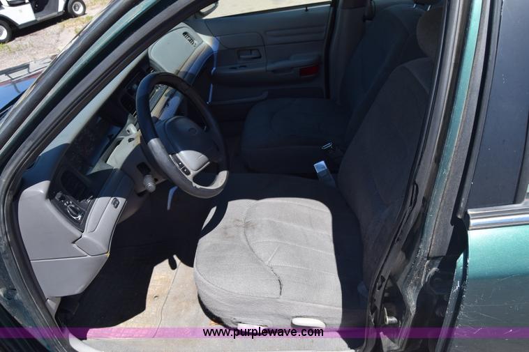 image for item J2808 2000 Ford Crown Victoria Police Interceptor
