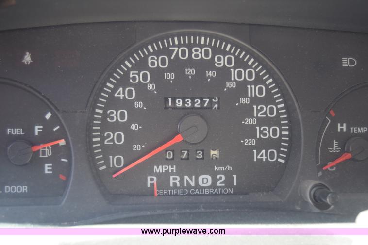 image for item J2808 2000 Ford Crown Victoria Police Interceptor