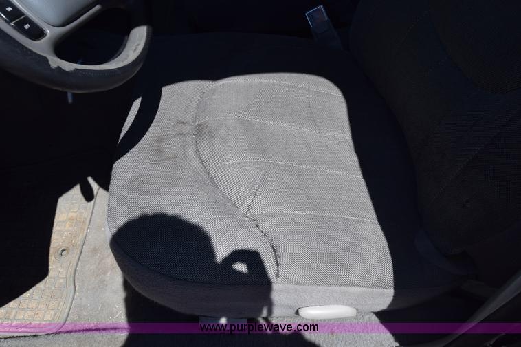 image for item J2808 2000 Ford Crown Victoria Police Interceptor