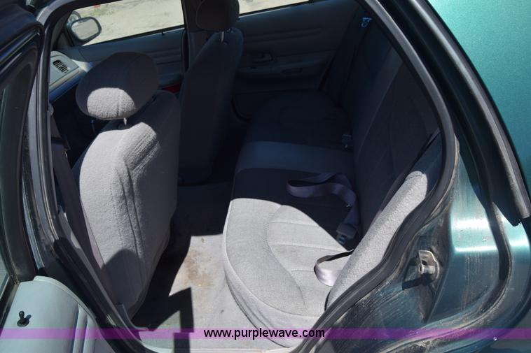 image for item J2808 2000 Ford Crown Victoria Police Interceptor