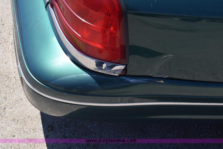 image for item J2808 2000 Ford Crown Victoria Police Interceptor