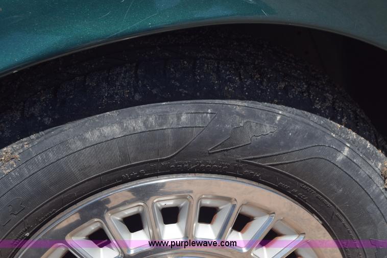 image for item J2808 2000 Ford Crown Victoria Police Interceptor