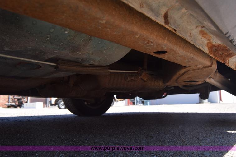 image for item J2808 2000 Ford Crown Victoria Police Interceptor