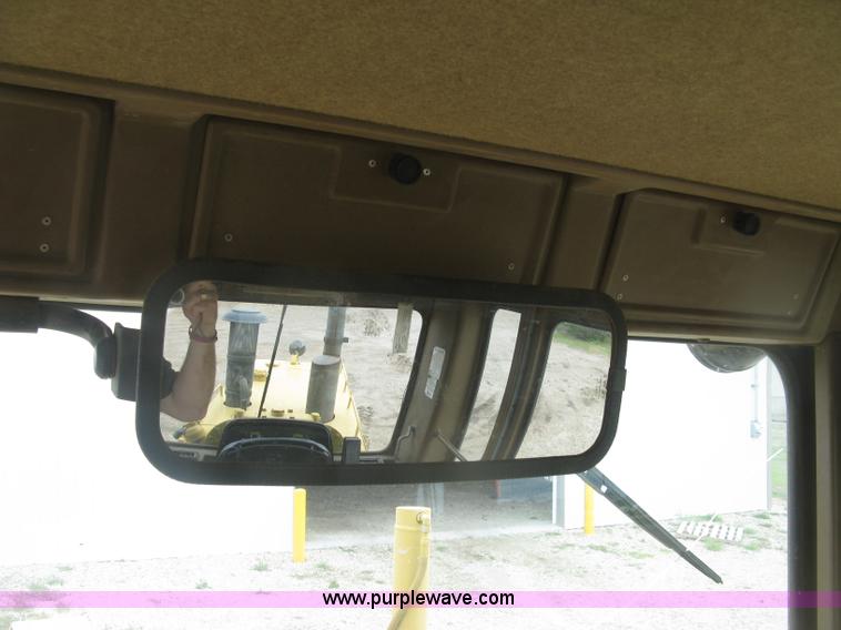 image for item J2824 1989 Caterpillar 120G motor grader