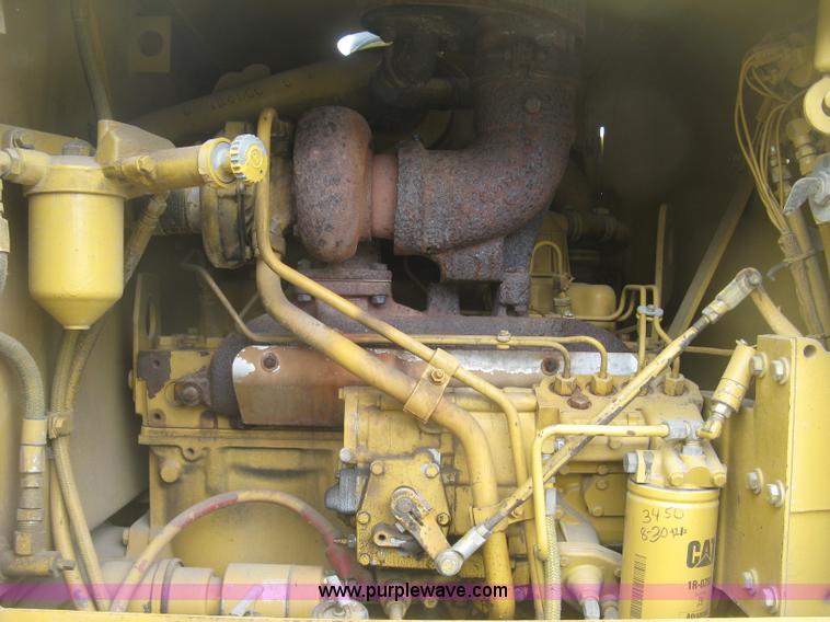 image for item J2824 1989 Caterpillar 120G motor grader