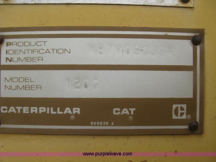 image for item J2824 1989 Caterpillar 120G motor grader