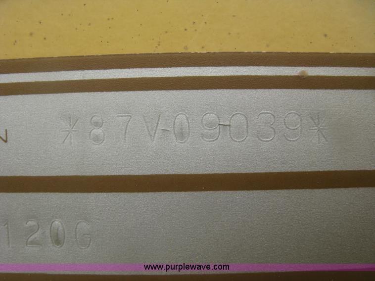 image for item J2824 1989 Caterpillar 120G motor grader