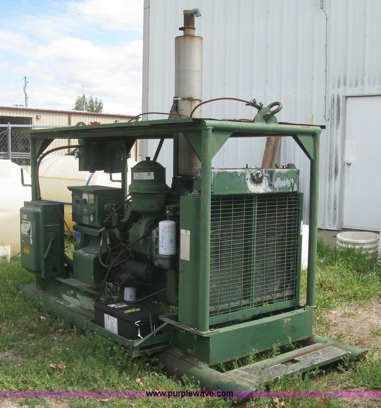 image for item J2825 Stewart & Stevenson 4GD75C generator