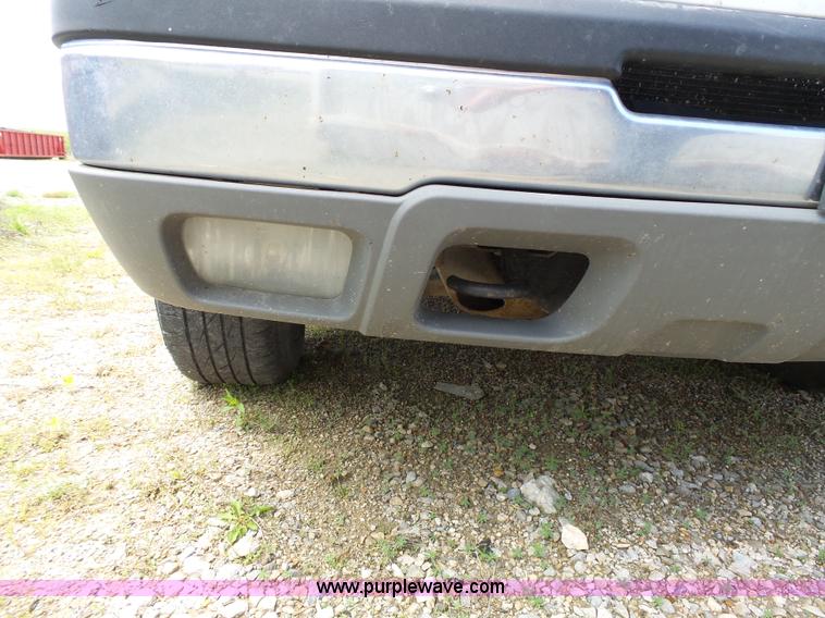 image for item J4106 2004 Chevrolet Avalanche pickup