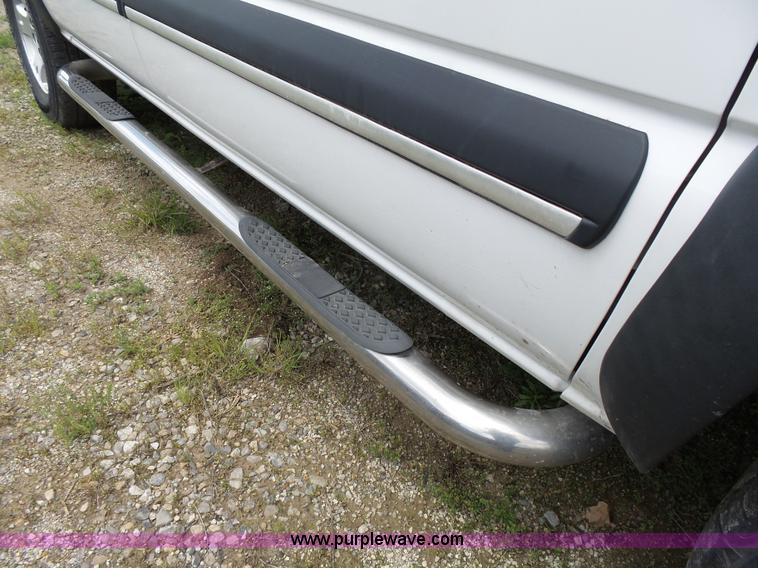 image for item J4106 2004 Chevrolet Avalanche pickup