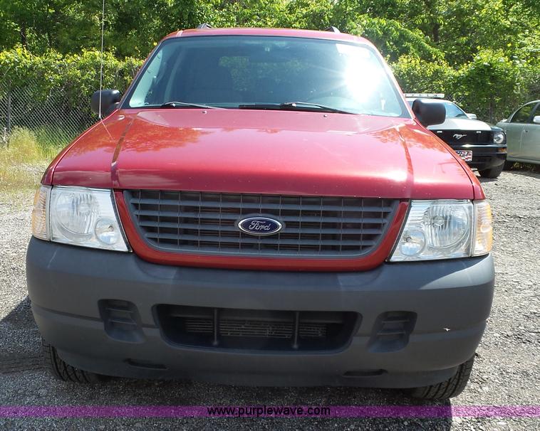 image for item J4107 2004 Ford Explorer SUV