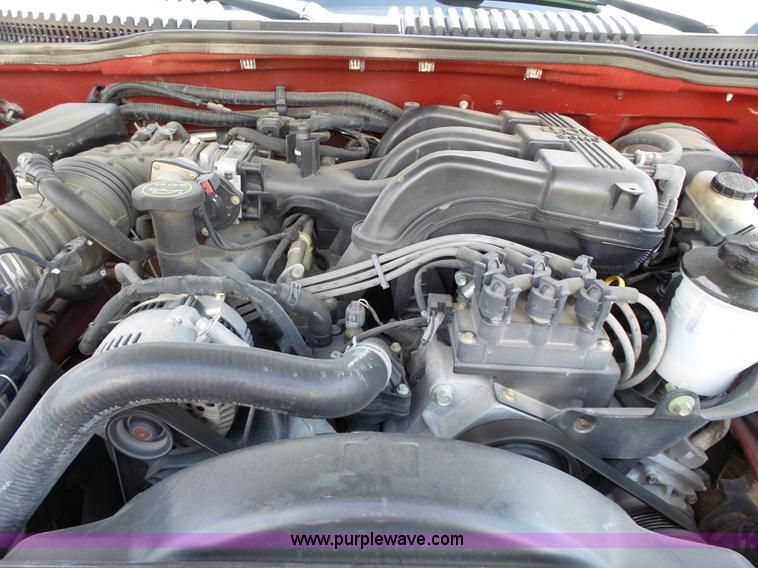 image for item J4107 2004 Ford Explorer SUV