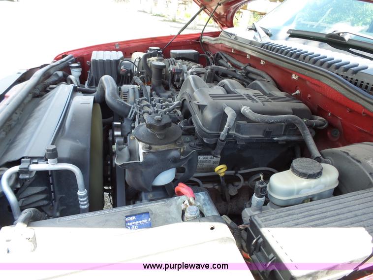 image for item J4107 2004 Ford Explorer SUV