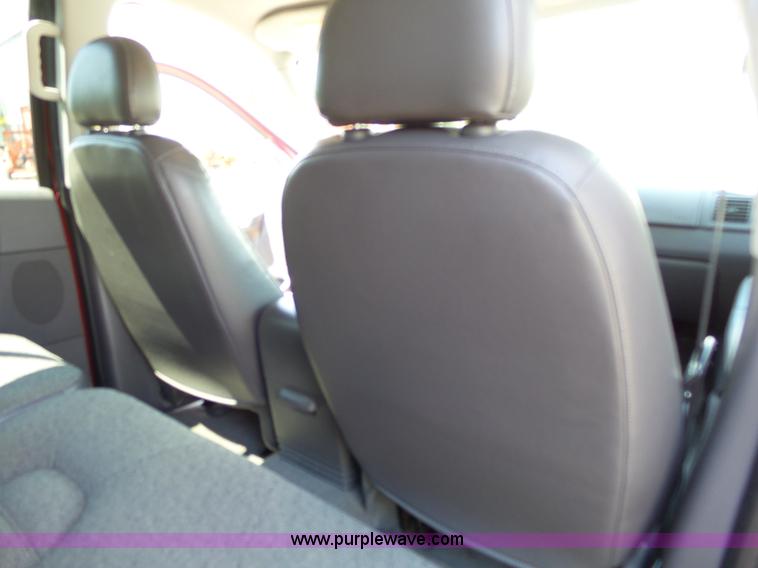 image for item J4107 2004 Ford Explorer SUV