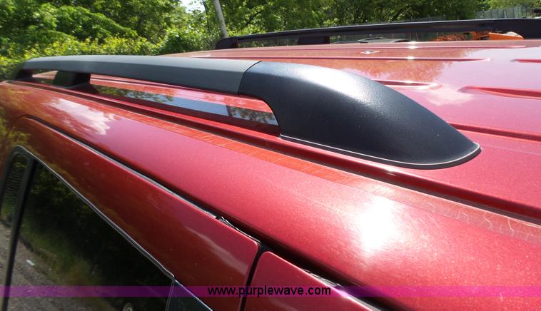 image for item J4107 2004 Ford Explorer SUV