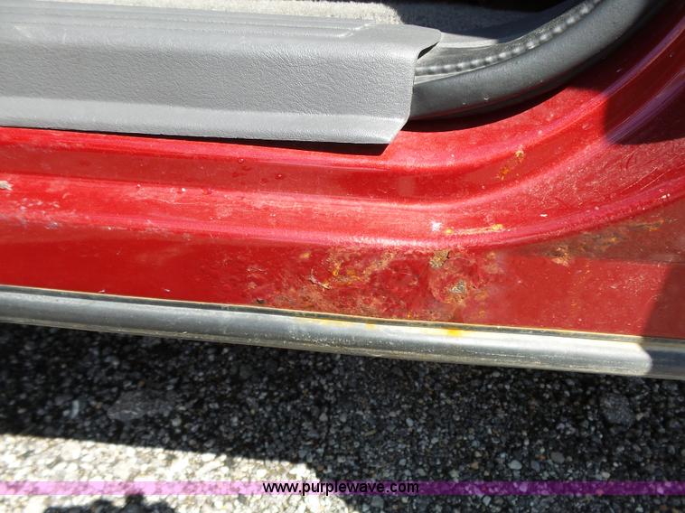 image for item J4107 2004 Ford Explorer SUV