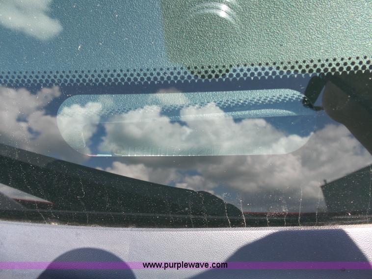 image for item J4107 2004 Ford Explorer SUV